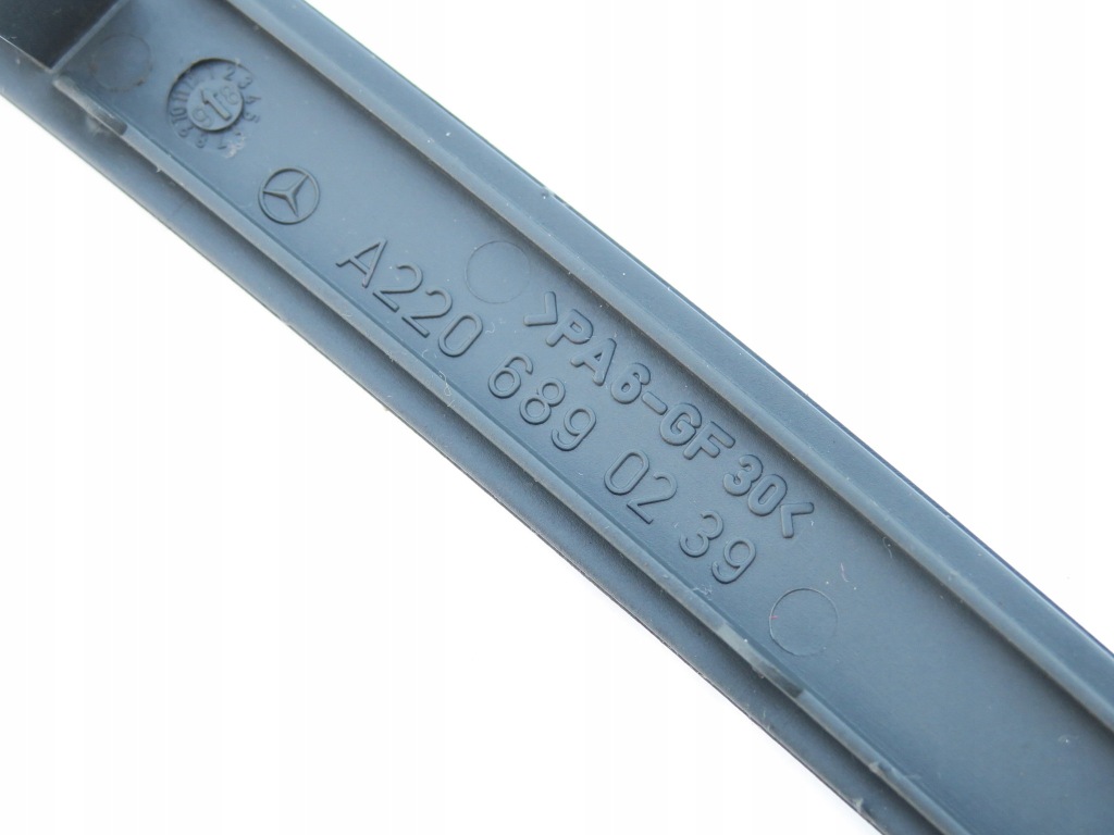 Заглушка mercedes s w220 Оригінал