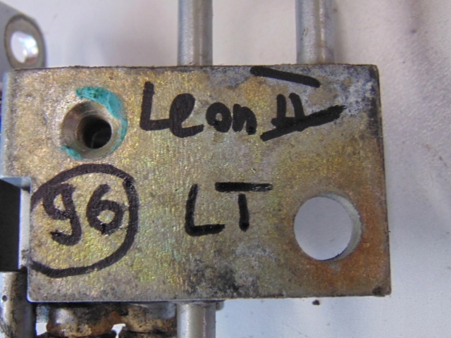 фото №7, Петли дверь левый задняя seat leon ii ls7y