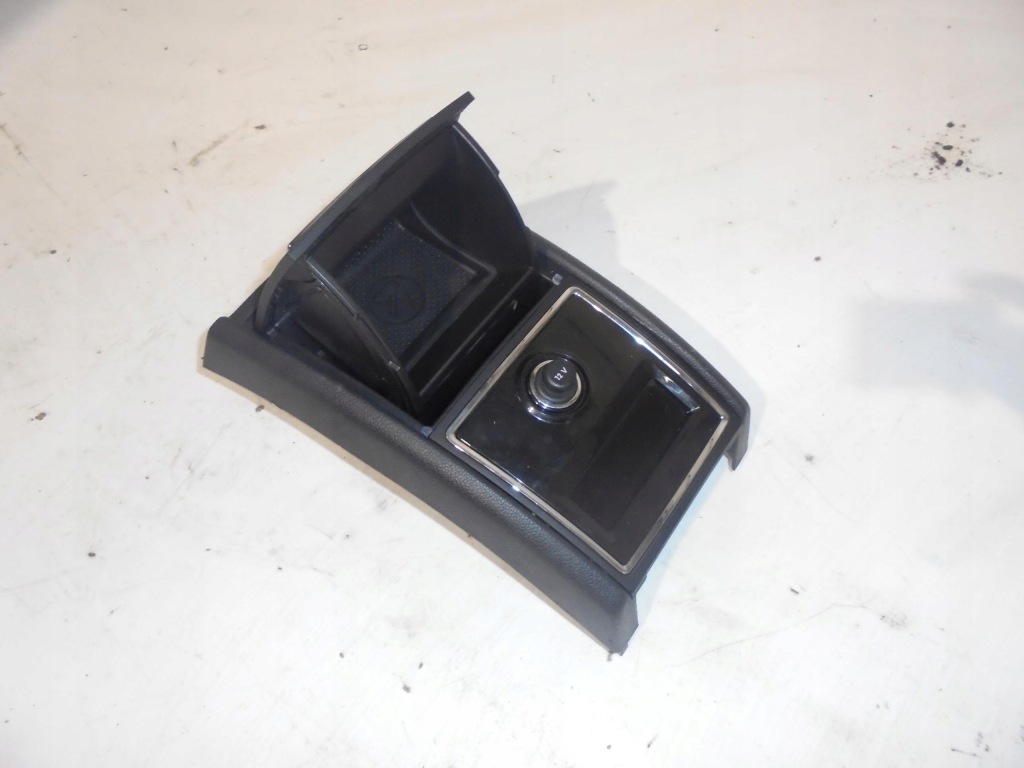 фото №1, Дисплей туннель задняя skoda superb 2