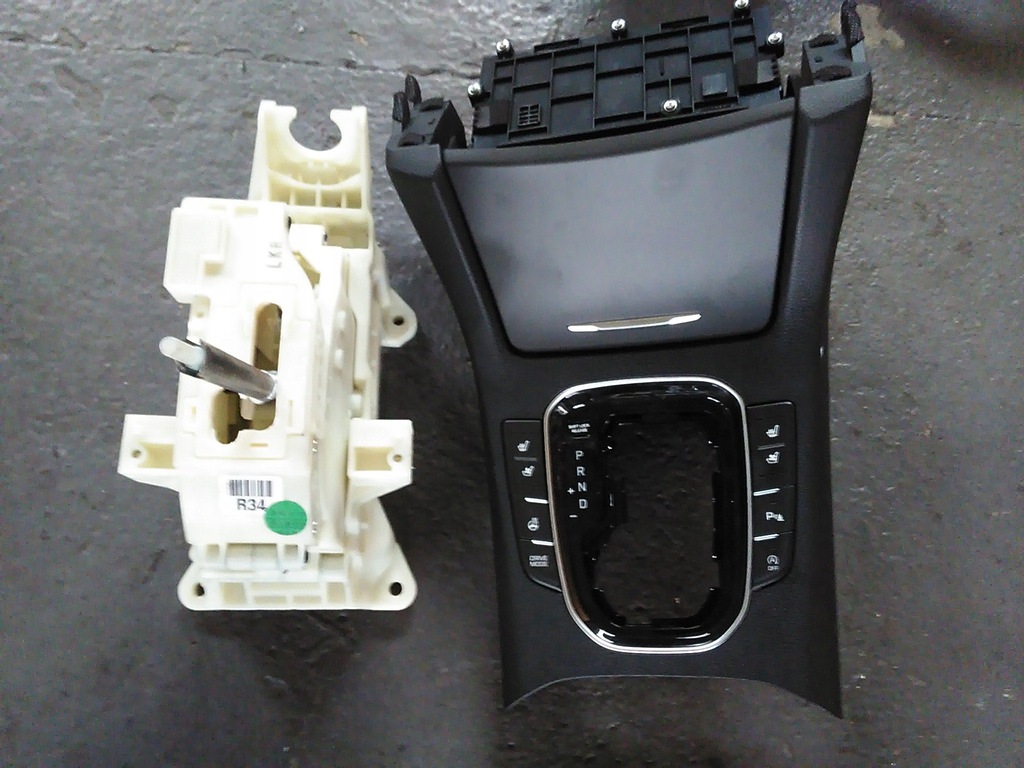 фото №1, Hyundai i30 iii 2017- рамка вибірник автоматична коробка передач