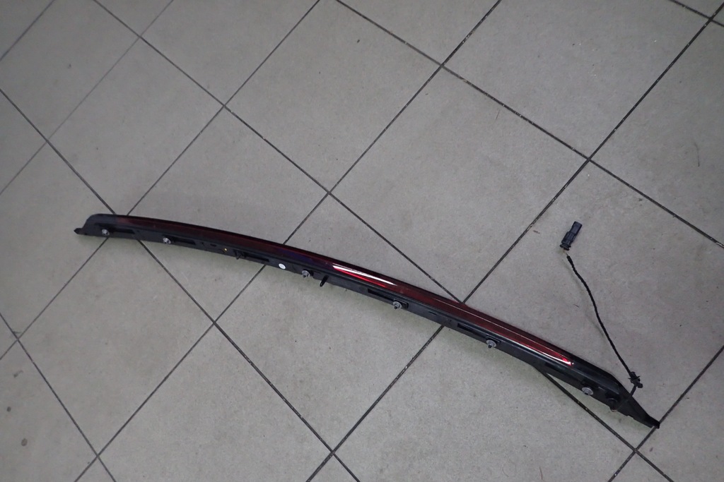 фото №1, Audi r8 4s третий свет стоп 4s0945097