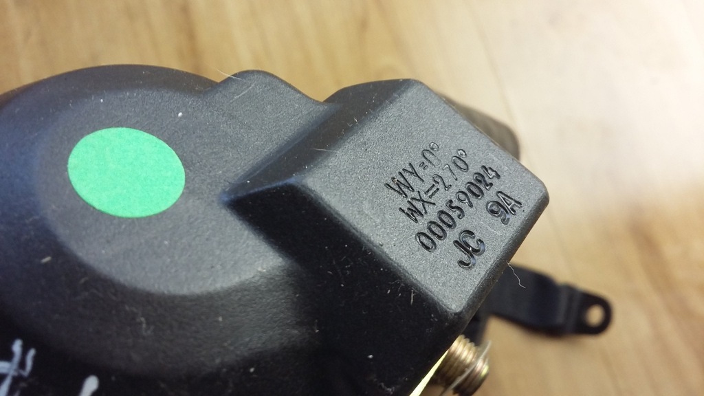 фото №3, Pas безпеки середній задня lancia thesis