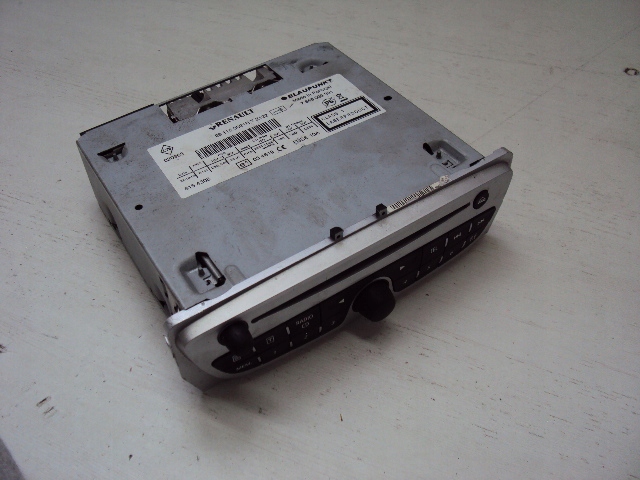 фото №2, Радио renault megane iii 281150021r