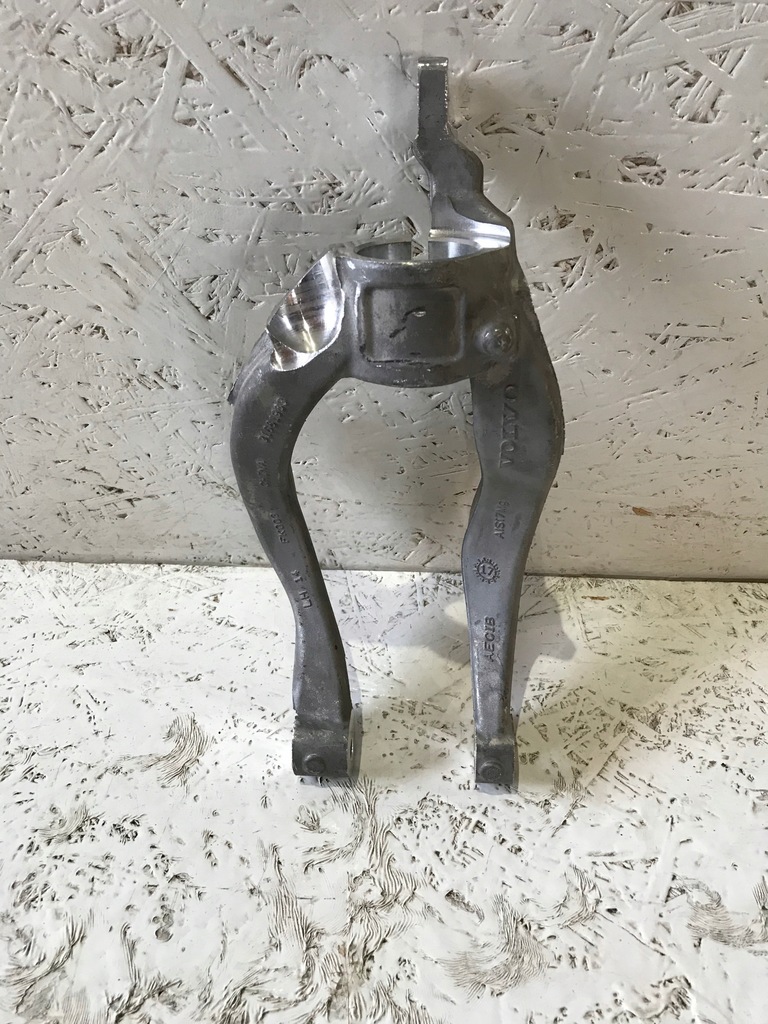 фото №5, Volvo s90 v90 xc90 кронштейн вилка амортизатора lh