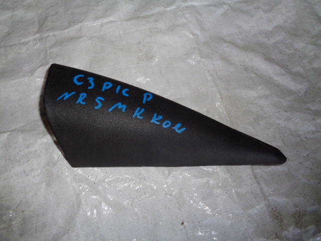 фото №1, C3 picasso треугольник заглушка дверь правое 9681893077