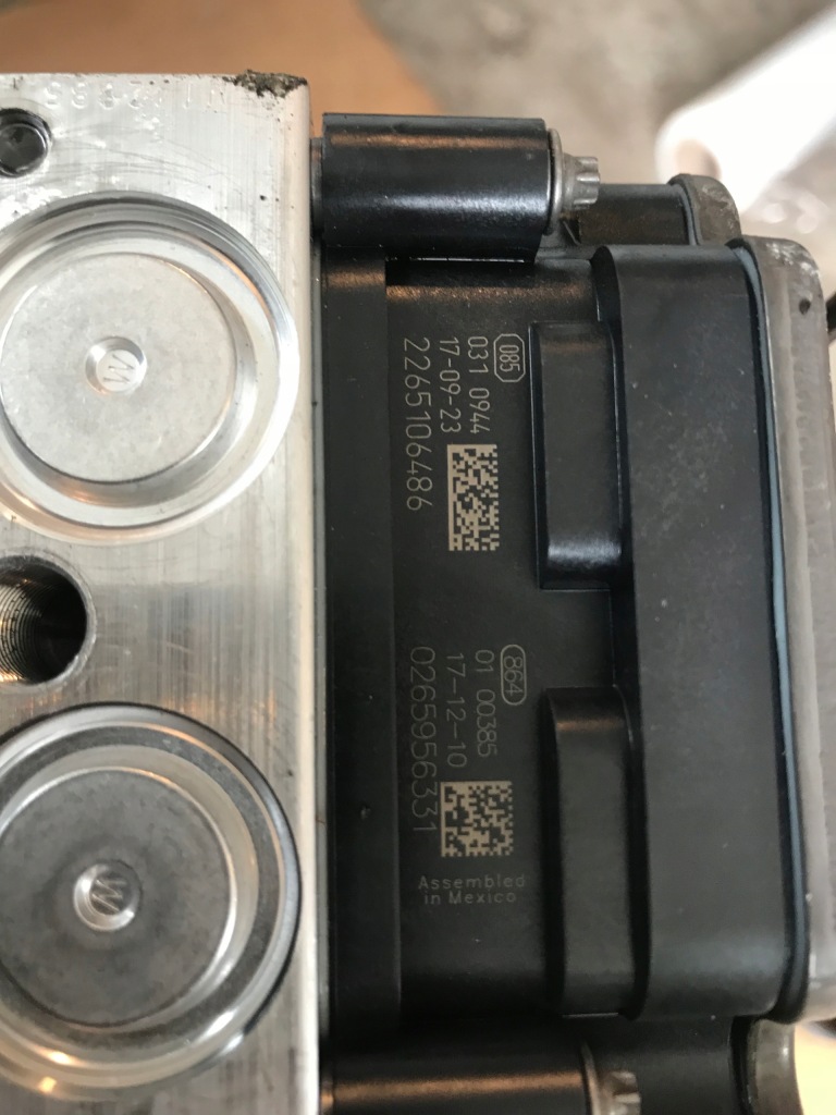 фото №6, Bmw x5 f15 x6 f16 насос гальмівна abs 6884729-01