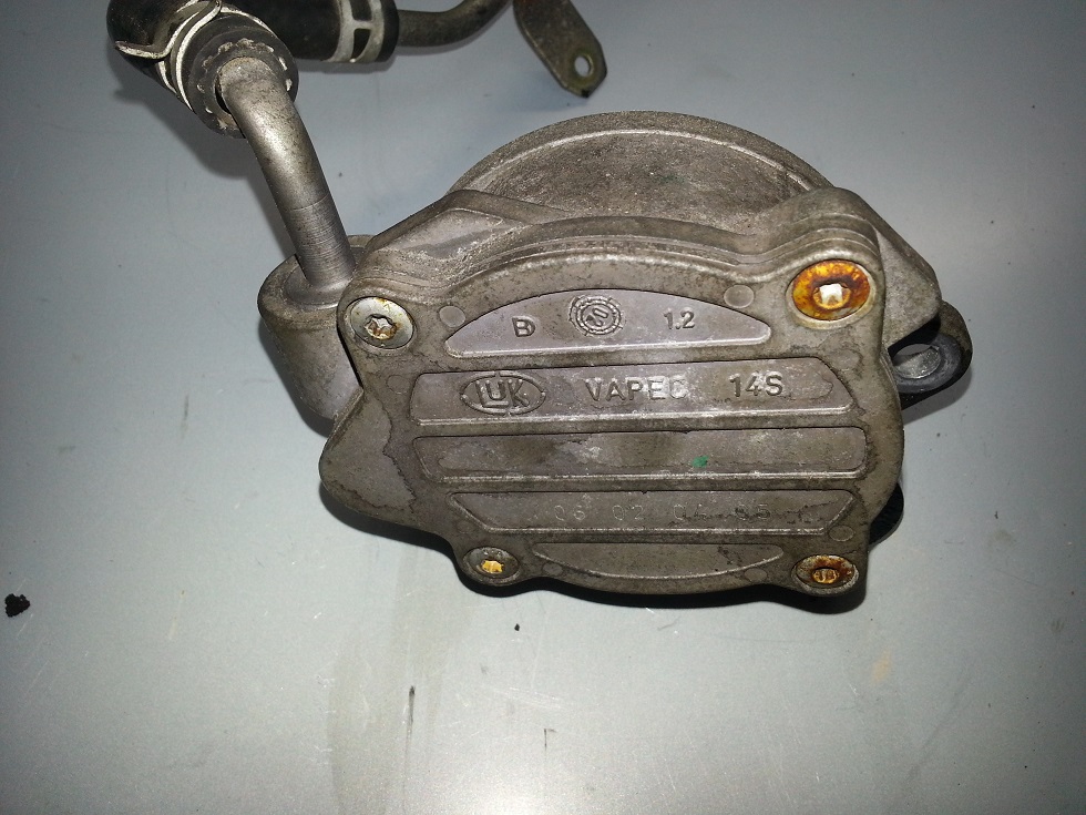 фото №1, Насос вакуум вакуум mini cooper one r50 1.4d 1nd