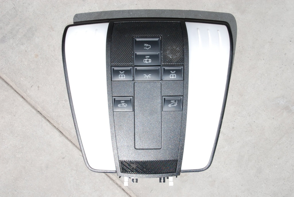 фото №1, Mercedes w212 лампа кабины a0128206610