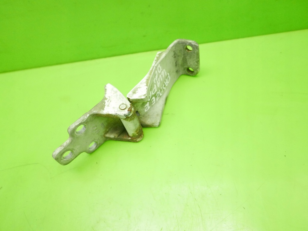 фото №7, Петля дверь багажника правый dół hyundai h1 00-02