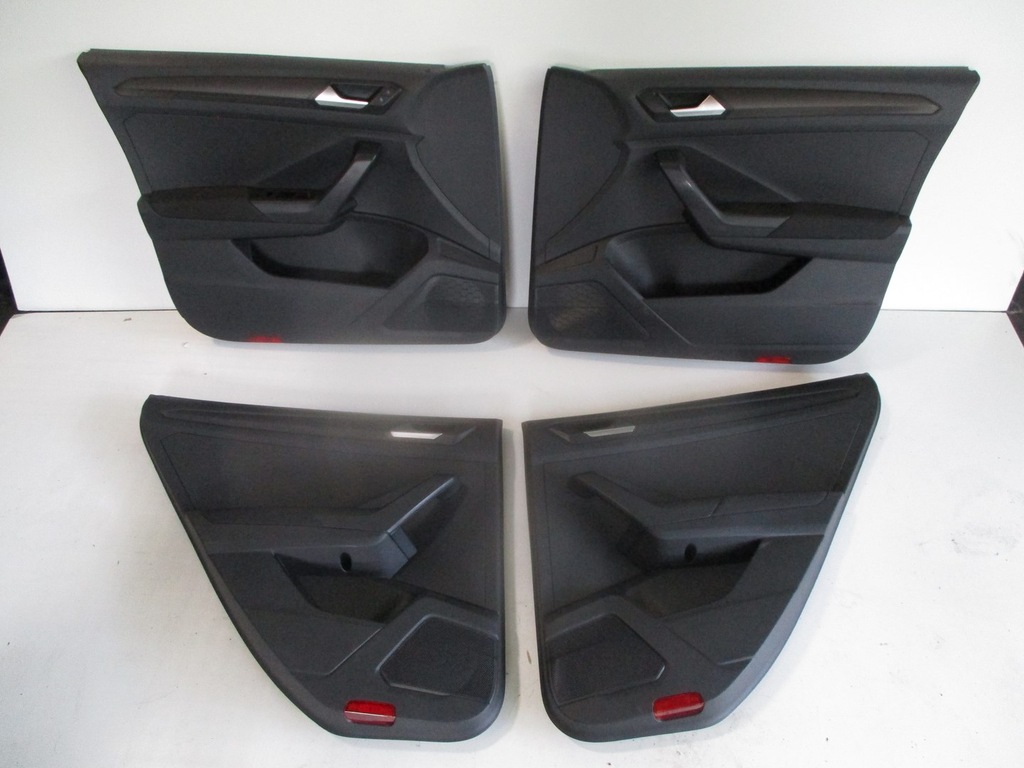 фото №1, Обивка обшивка дверь vw 2ga t-roc задняя