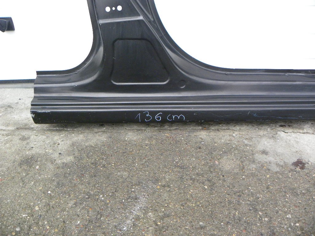 фото №2, Citroen c3 рамка дверна перед