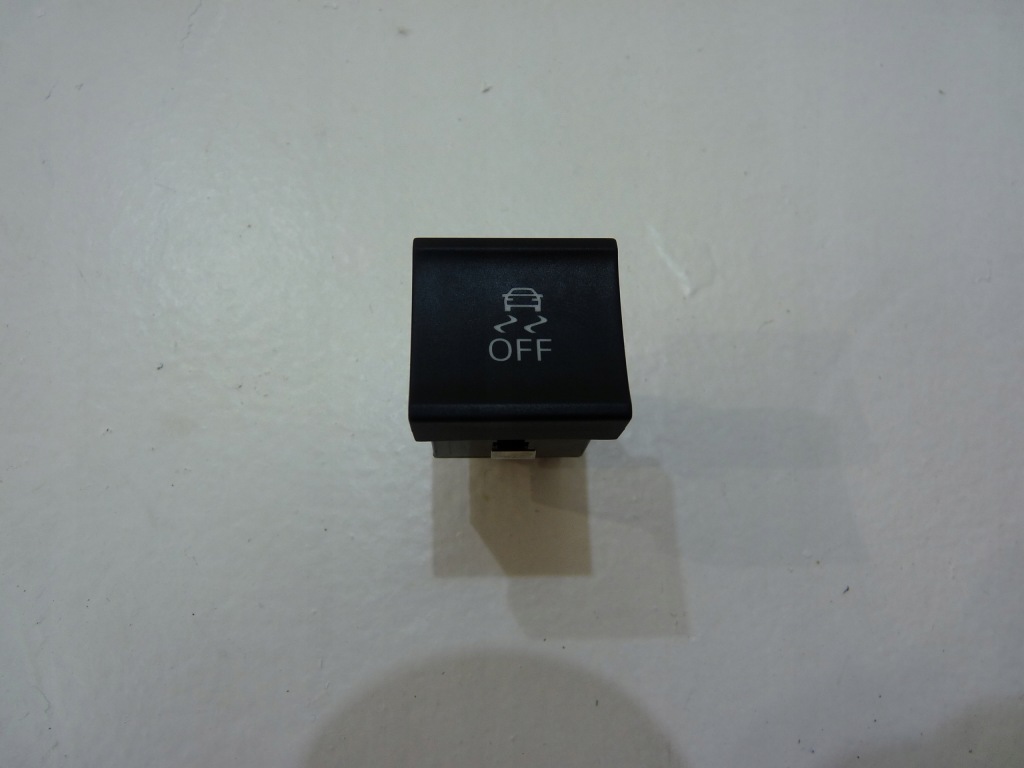 фото №1, Mbm audi q3 8u кнопка выключатель esp 8u0927134